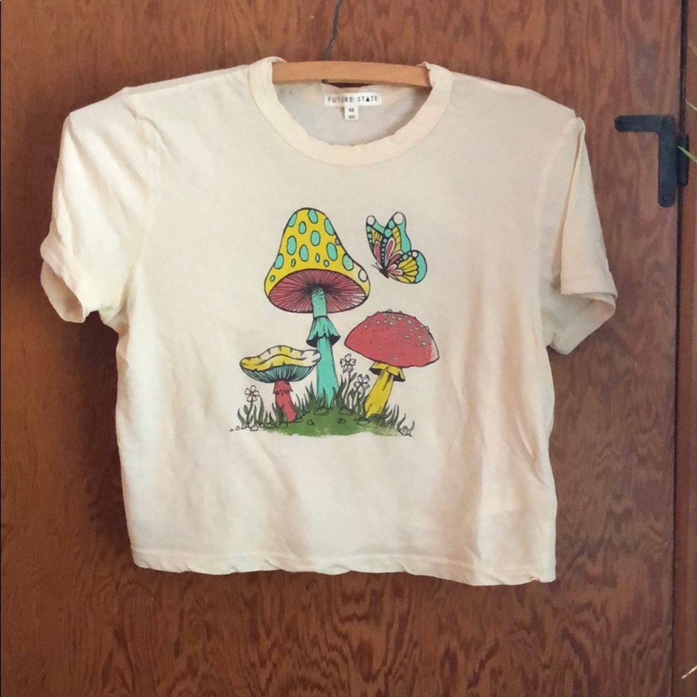 Mushroom butterfly graphic tee